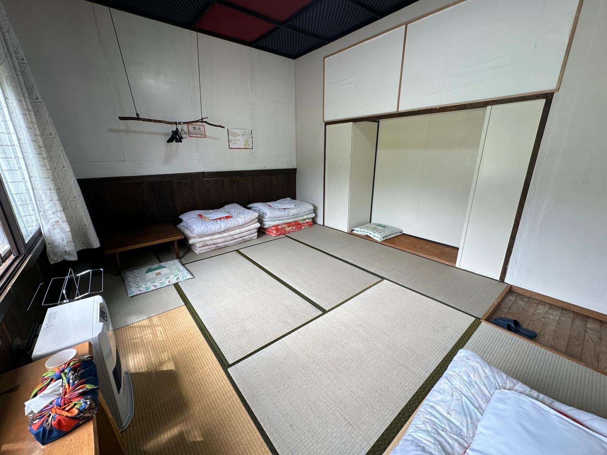 Boken Kazoku Hostel Kutchan Kamer foto